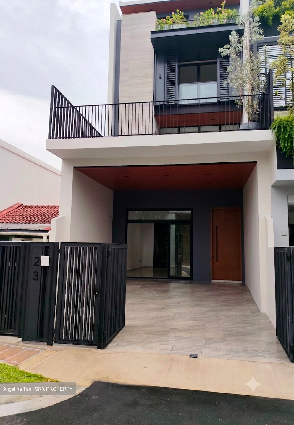 Sembawang Straits Estate (D27), Terrace #567522891